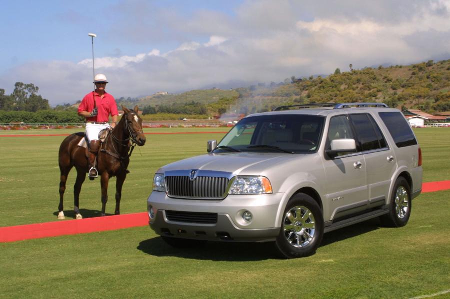  Lincoln Navigator 2003 года  (фото 26 из 59)